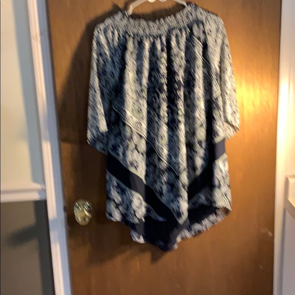 Top - Picture 3 of 3